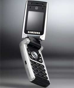 сотовый телефон SGH-Z700 Samsung