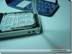 Nokia 1110 Mod_removing screws