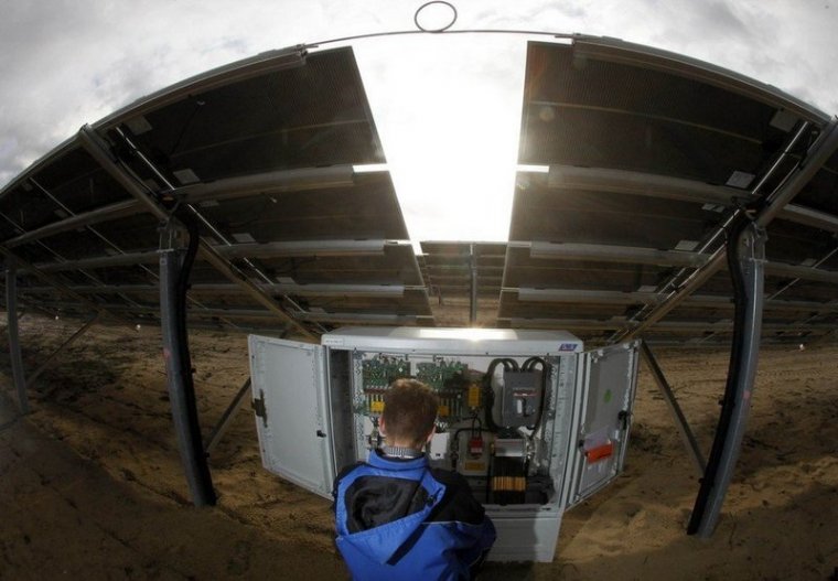 Солнечная электростанция Либерозе с высоты человеческого роста