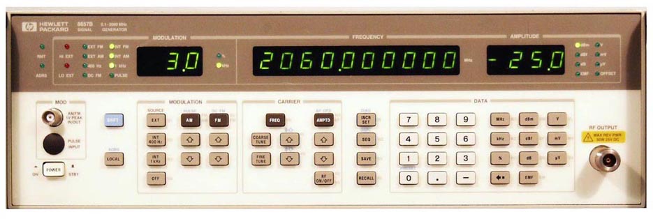 Signal Generator Agilent 8657B