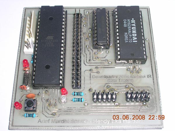 Atmel AVR Infrared Downloader: Target Device