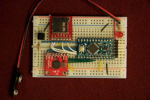 Arduino datalogging accelerometer with µ-SD storage 