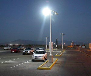 Фирма Carmanah выпускает новые уличные светильники на солнечной энергии
