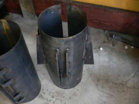 The picture above shows detail of the guy wire anchors welded to a coupler for my 20 foot diameter turbine