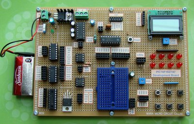 Development board for PIC16F1827/47