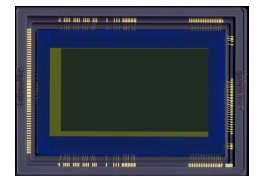 Canon - 35-mm CMOS sensor