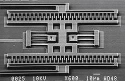 Quartz oscillators make way for MEMS