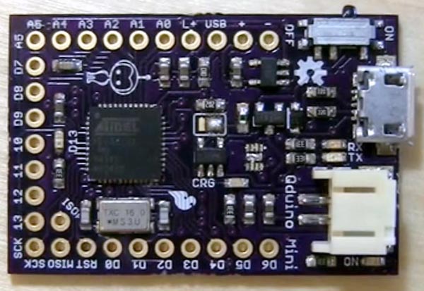 Плата размером в одну четверть Arduino имеет дополнительную функцию заряда аккумуляторов
