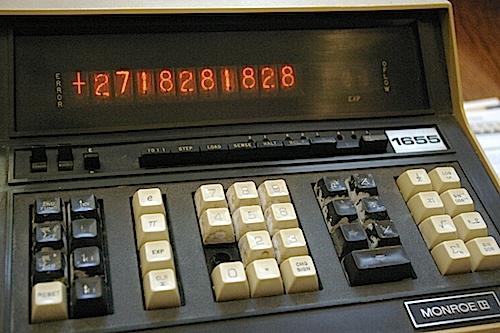 Desktop tech of 1969: under the covers of a Compucorp calculator