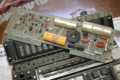 Настольные технологии 1969 года: внутри корпуса калькулятора Compucorp