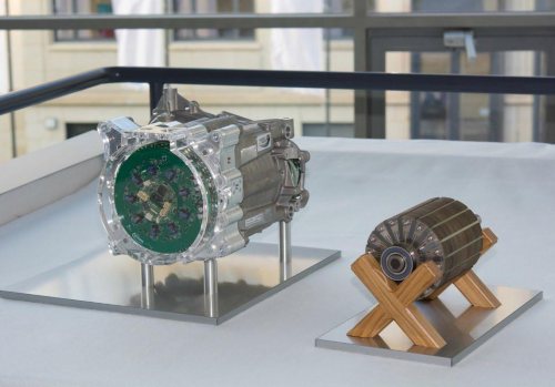 First highly-integrated rare-earth-free synchronous motor