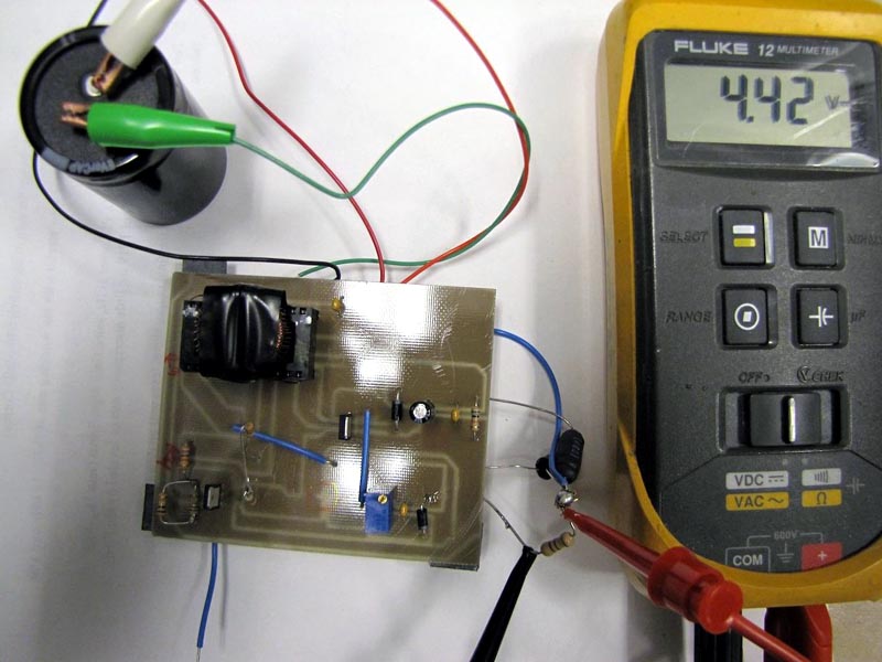 MOSFET-based Joule Thief steps up voltage