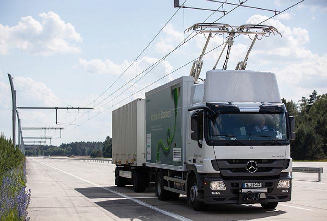 На автомагистралях Германии начинаются испытания грузового автотранспорта с питанием от воздушных линий электропередачи