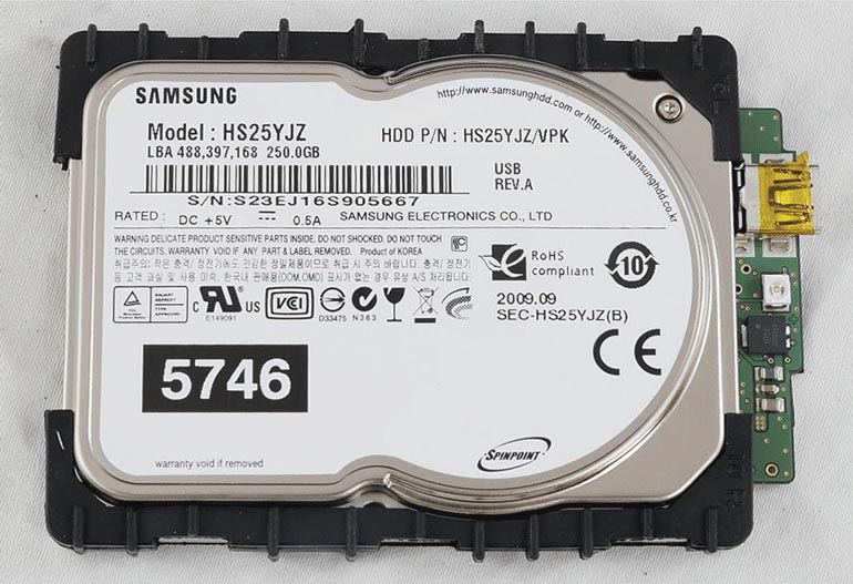 Разбираем дисковый накопитель Samsung