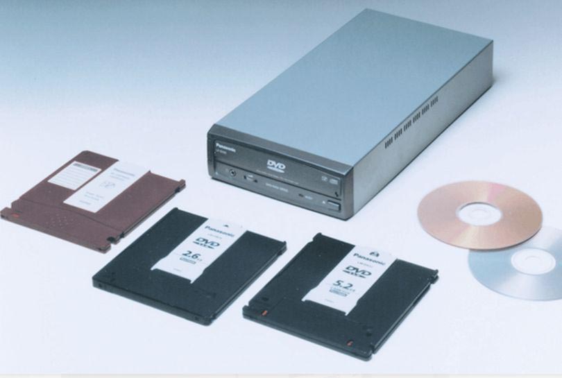 Внешний DVD-RAM Panasonic LF-D100J.