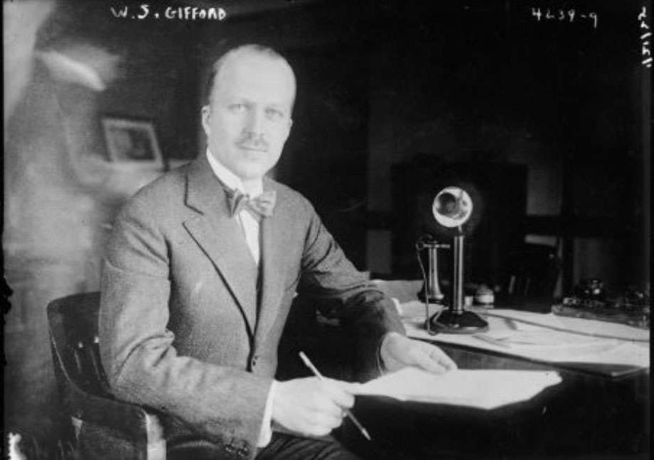 Президент AT&T Уолтер С. Гиффорд. (Фото Библиотеки Конгресса).