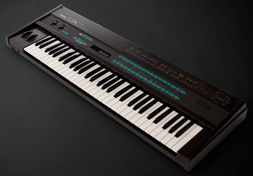 Цифровой синтезатор Yamaha DX-7.