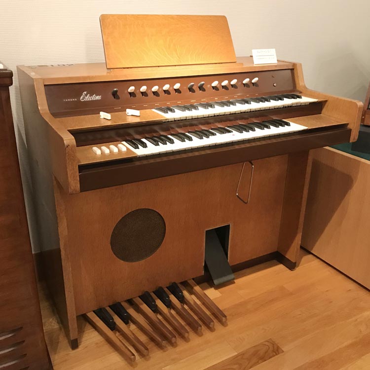 Транзисторный орган D-1 Electone.