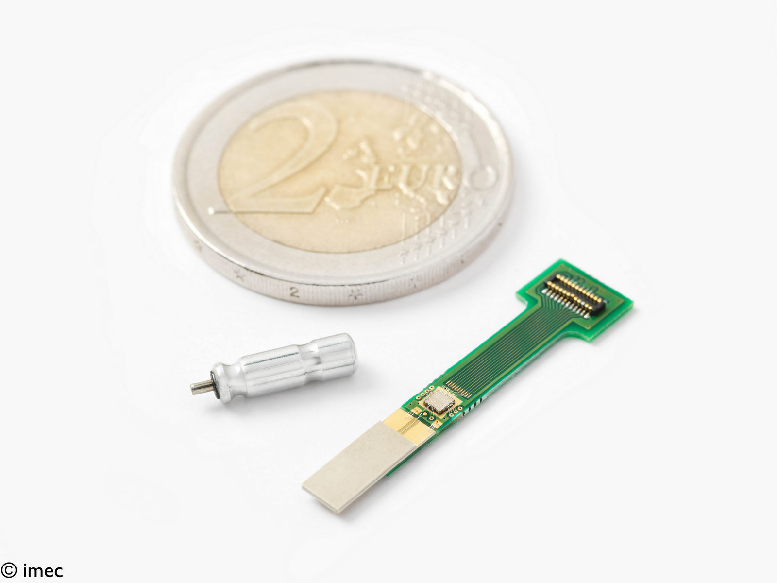 Imec представила первый беспроводной сверхминиатюрный приемопередатчик для электронных таблеток