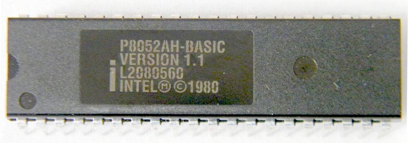  Intel 8052 microcontroller with internal BASIC interpreter. (Photo from the site http://www.retro-lab.nl)