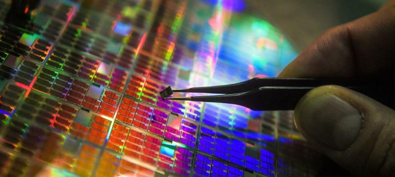 Ученые из МИЭТ И МПГУ создали чип для фотонной техники нового поколения