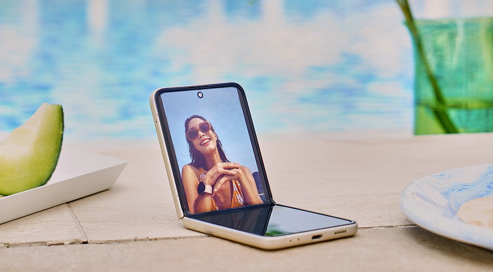 Samsung Galaxy Z Flip3