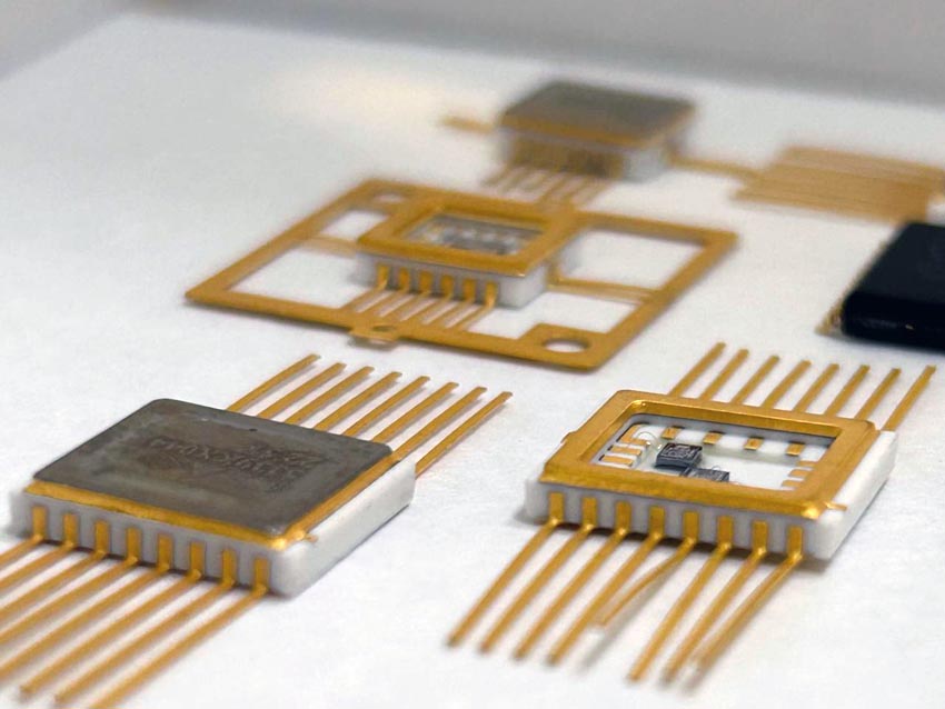 Росэлектроника создаст передовые микросхемы для бортового
