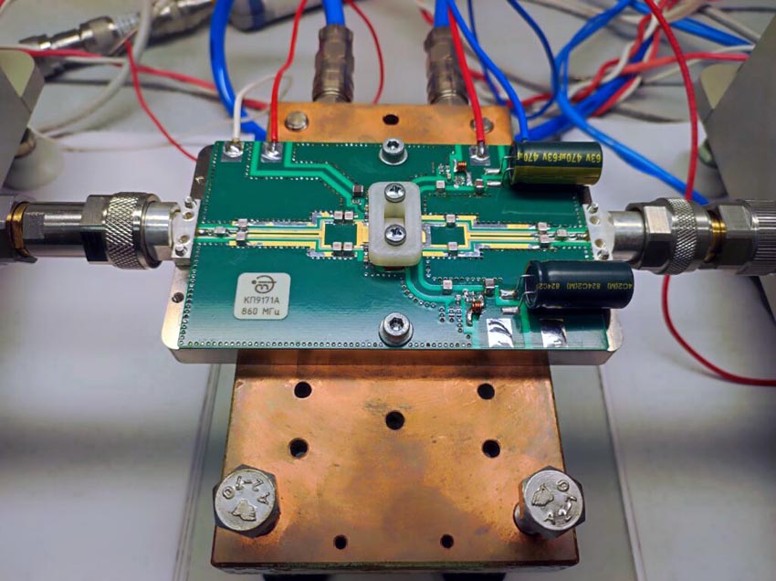 АО НИИЭТ завершило испытания транзисторов для