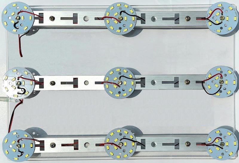 Three LED lamps are used in the demonstration. Each lamp has 17 white LEDs.