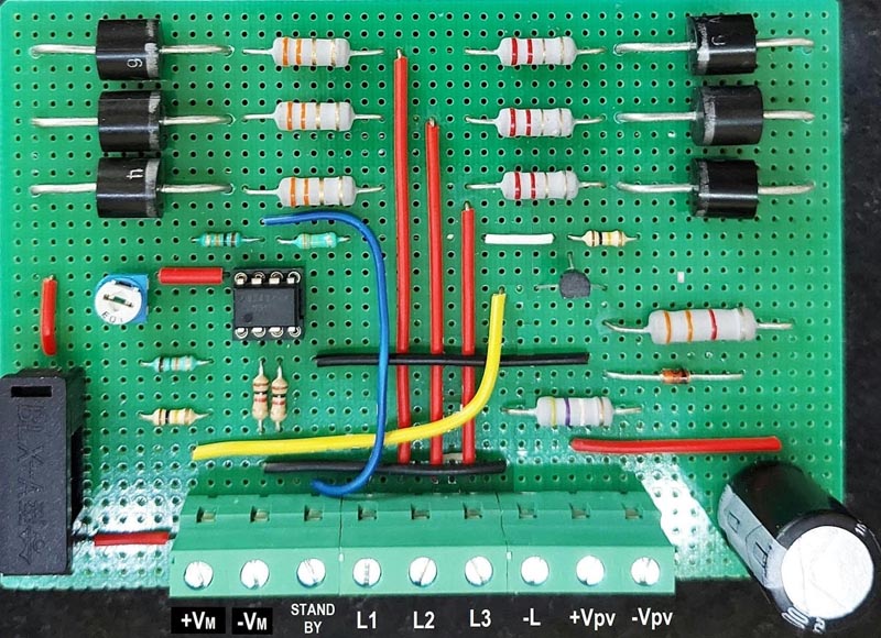 This is the assembled PCB for a lighting system based on the PV-pushback-effect.