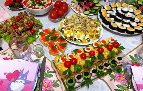 праздничный стол