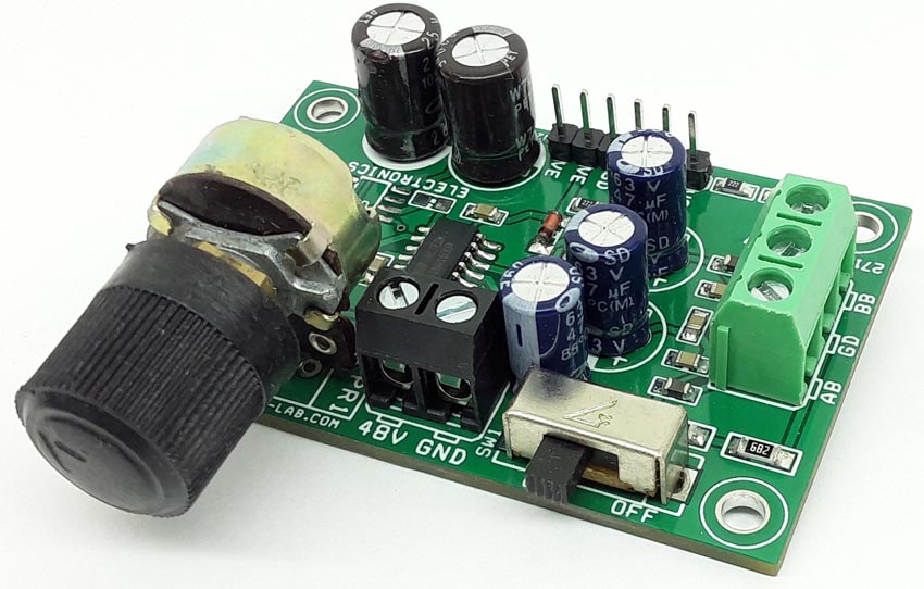 Phantom powered microphone preamplifier - low noise - professional quality