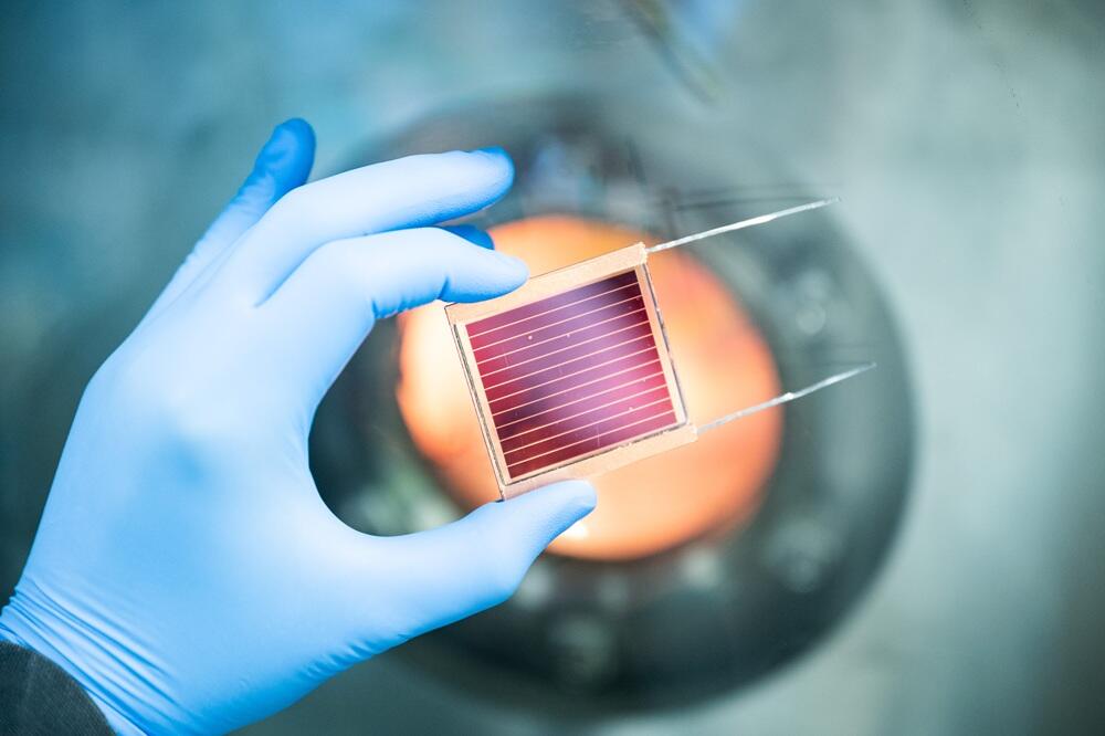 Микроинженерия: российские ученые повысили ресурс печатных солнечных батарей