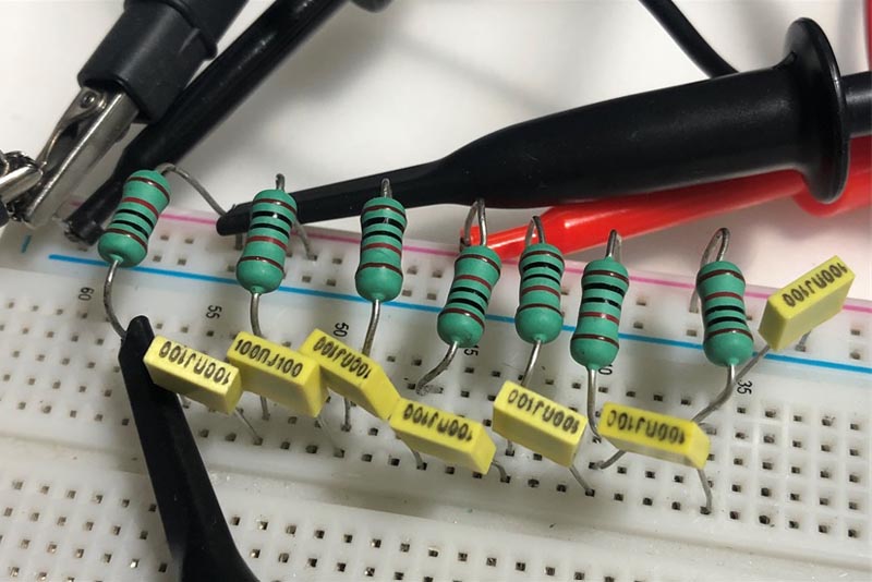 A seven-section RC ladder network with an R of 10 kΩ and C of 0.1 &micro;F.