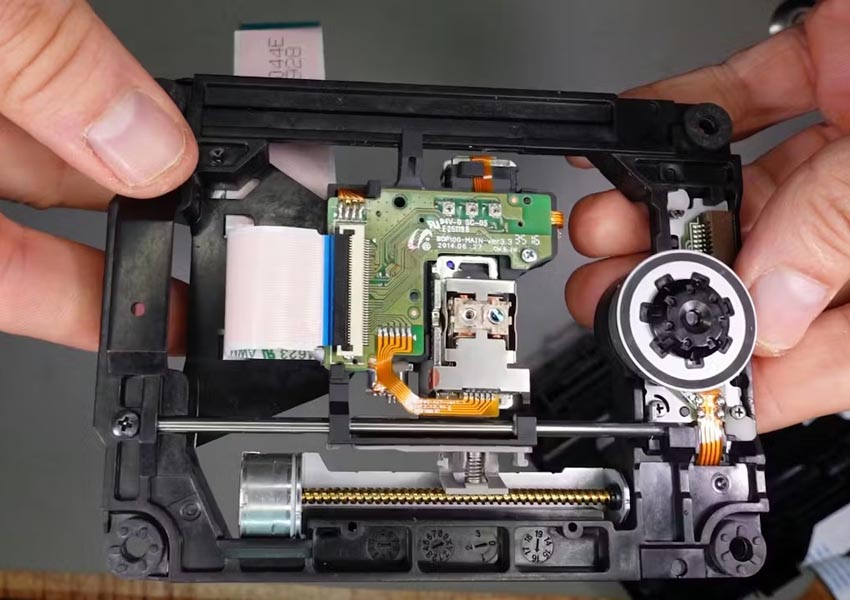 OPU on its carriage.