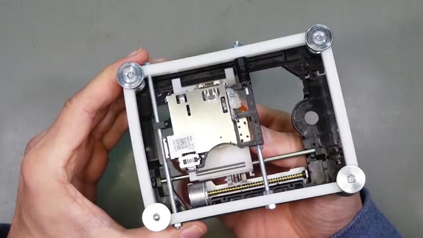 Top view of the Blu-ray Microscope.