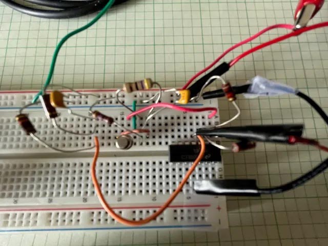 The circuit in this Design Idea was breadboarded and lab-tested, not just simulated.